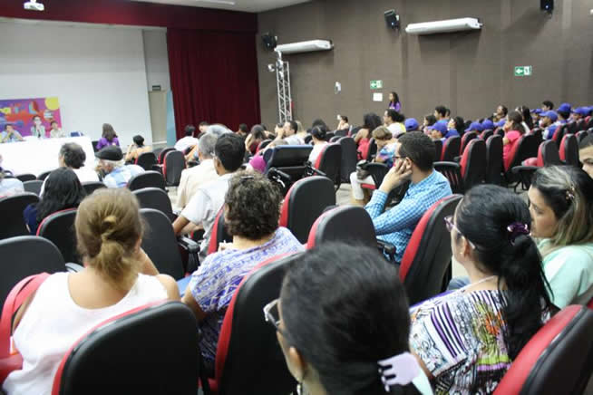 Fórum Temático acontece no Cine Teatro da UFPI