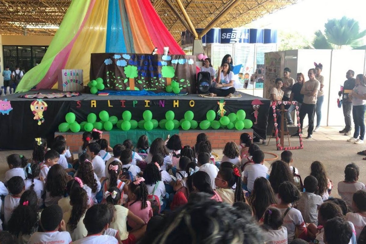 Palco do Espaço SALIPINHO na UFPI